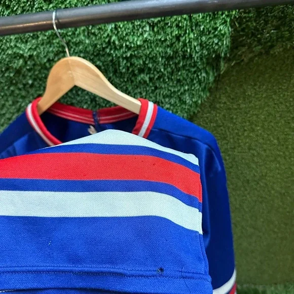 Vintage NHL CCM New York Rangers Spellout Jersey Medium - Picture 7 of 11